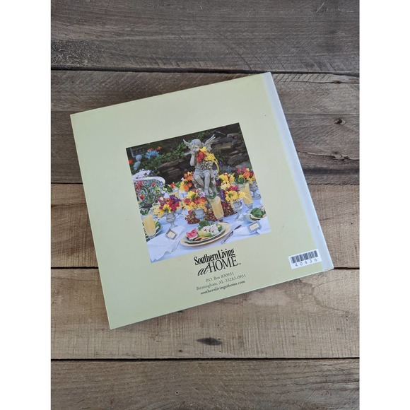 Vintage 2002 Southern Living Easy Entertaining Cookbook - Picture 2 of 6